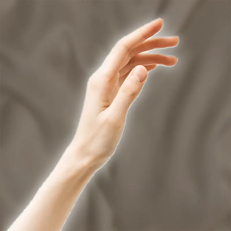 Štíhlé a střední zápěstí